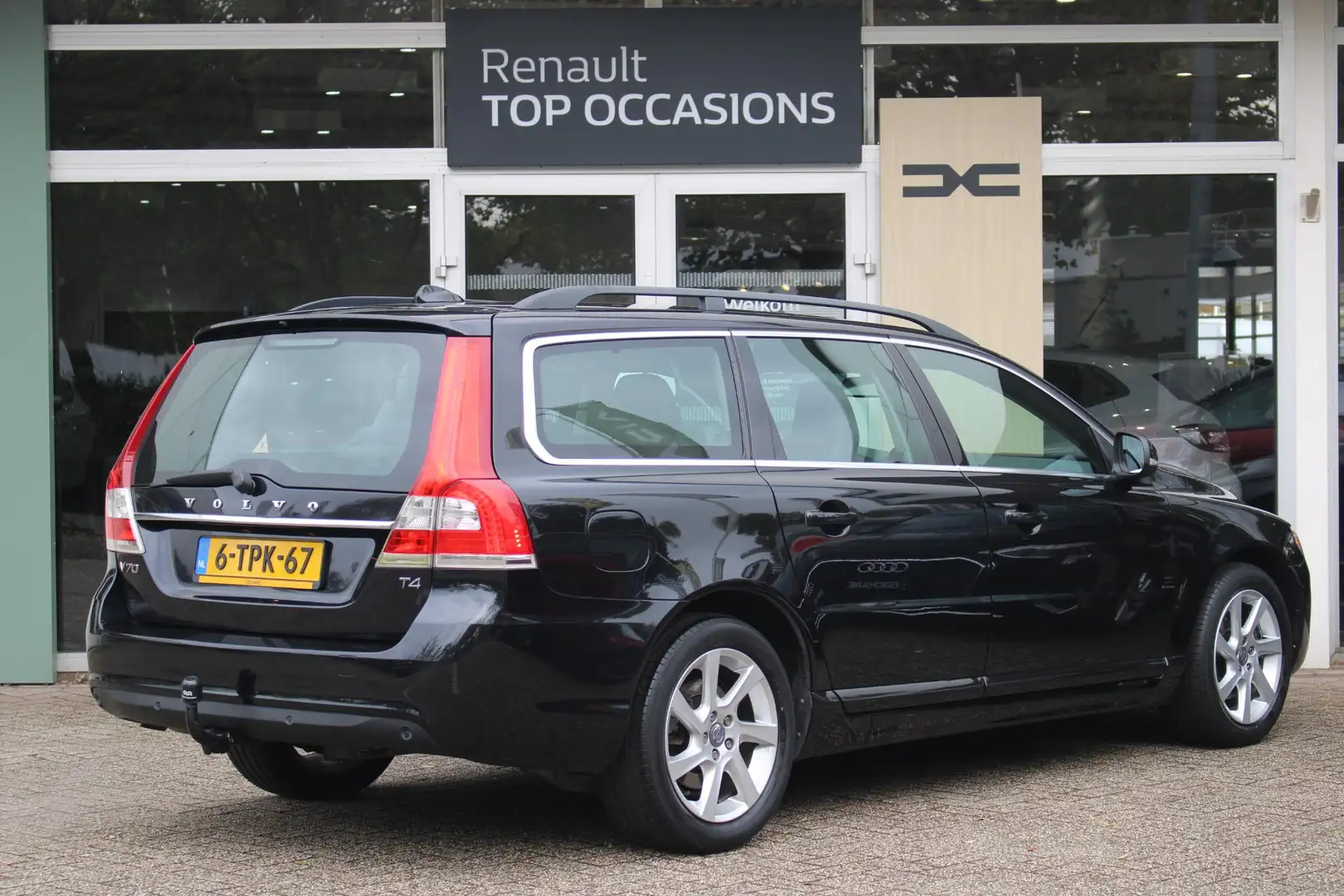 Volvo V70 1.6 T4 Nordic+ Automaat | Lederen bekleding | Incl Noir - 2