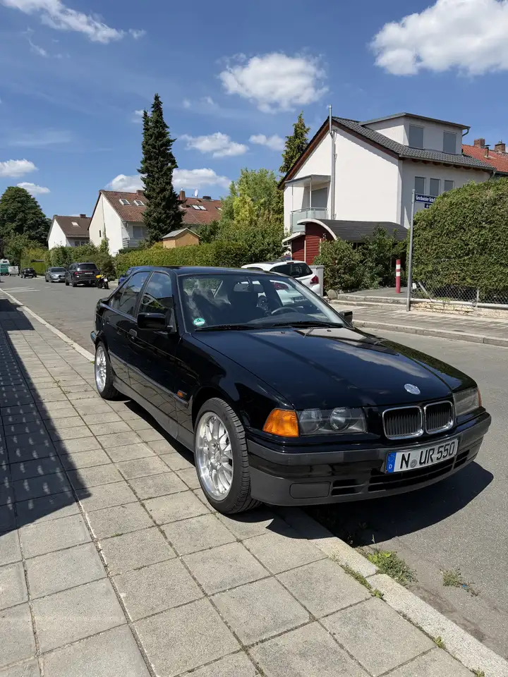 BMW 316 316i — photo 1 of 6