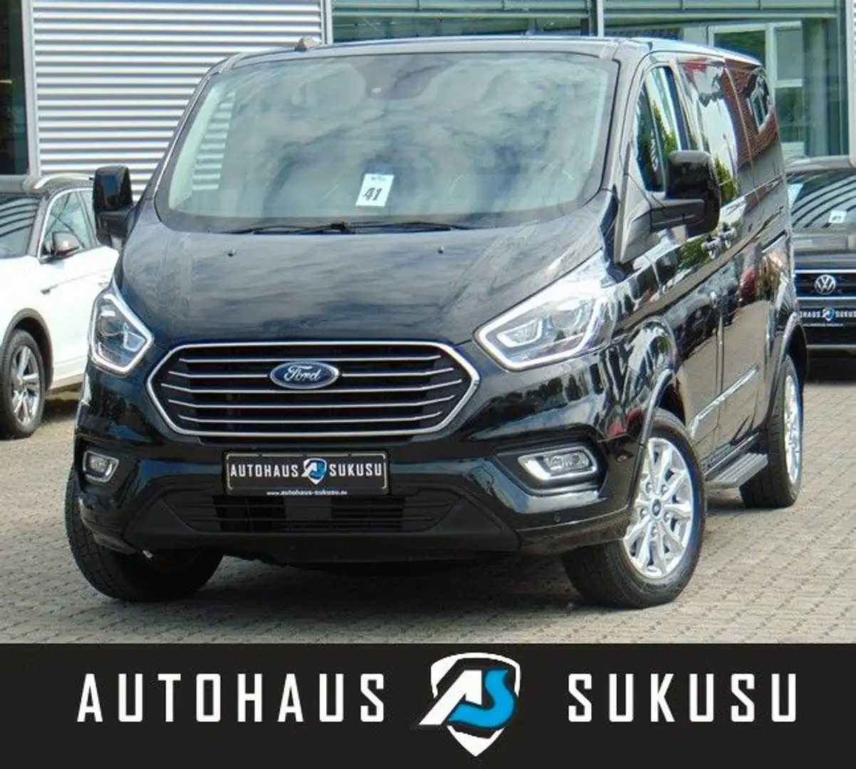 Ford Tourneo Custom 2.0 TDCi 320 L2 Titanium Schwarz - 1