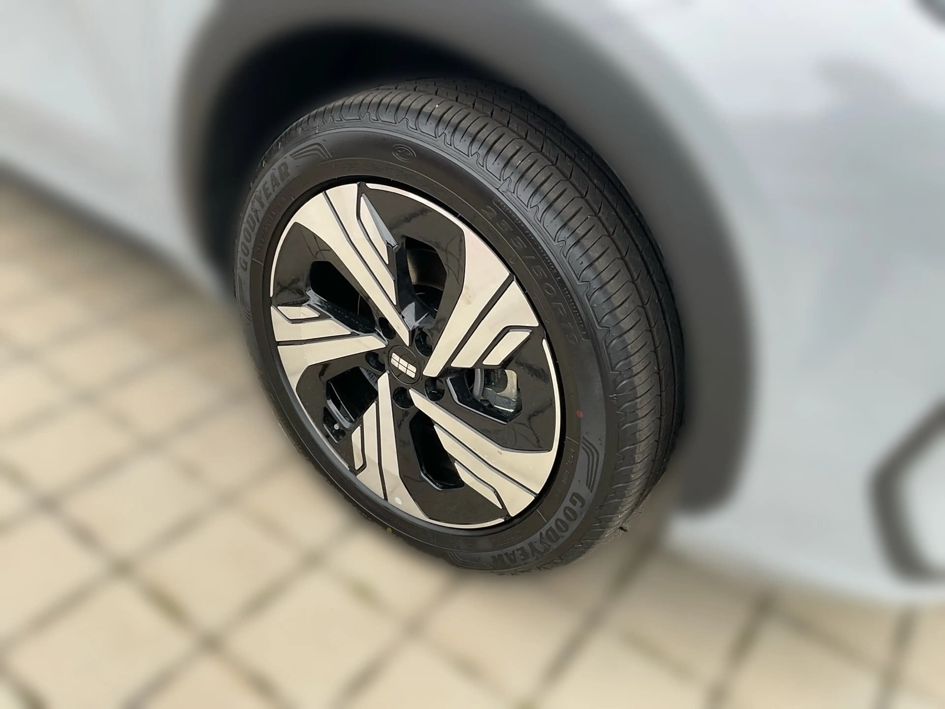 Geely E5 Max — photo 8