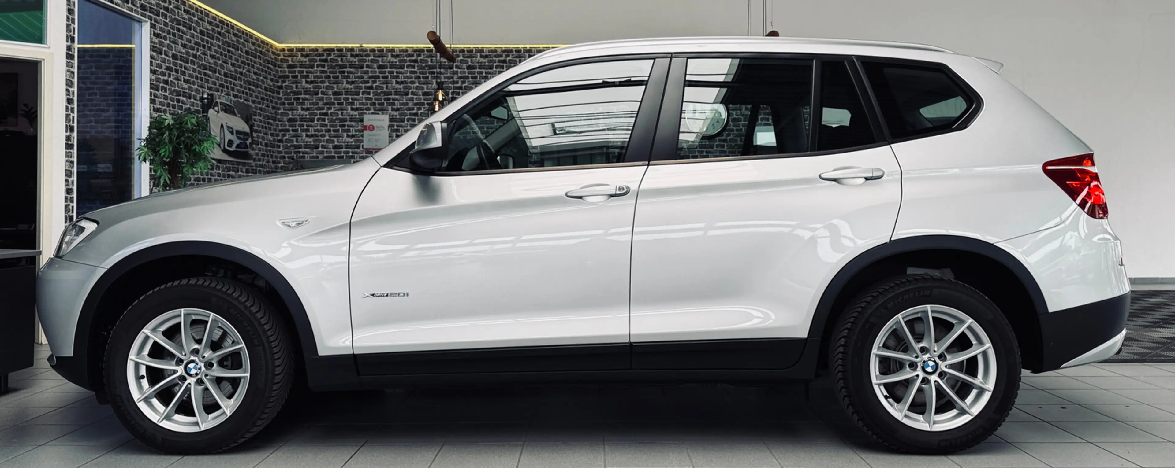 BMW X3 xDrive 20 i XENON|SHZ|LED|1.HAND| — photo 7