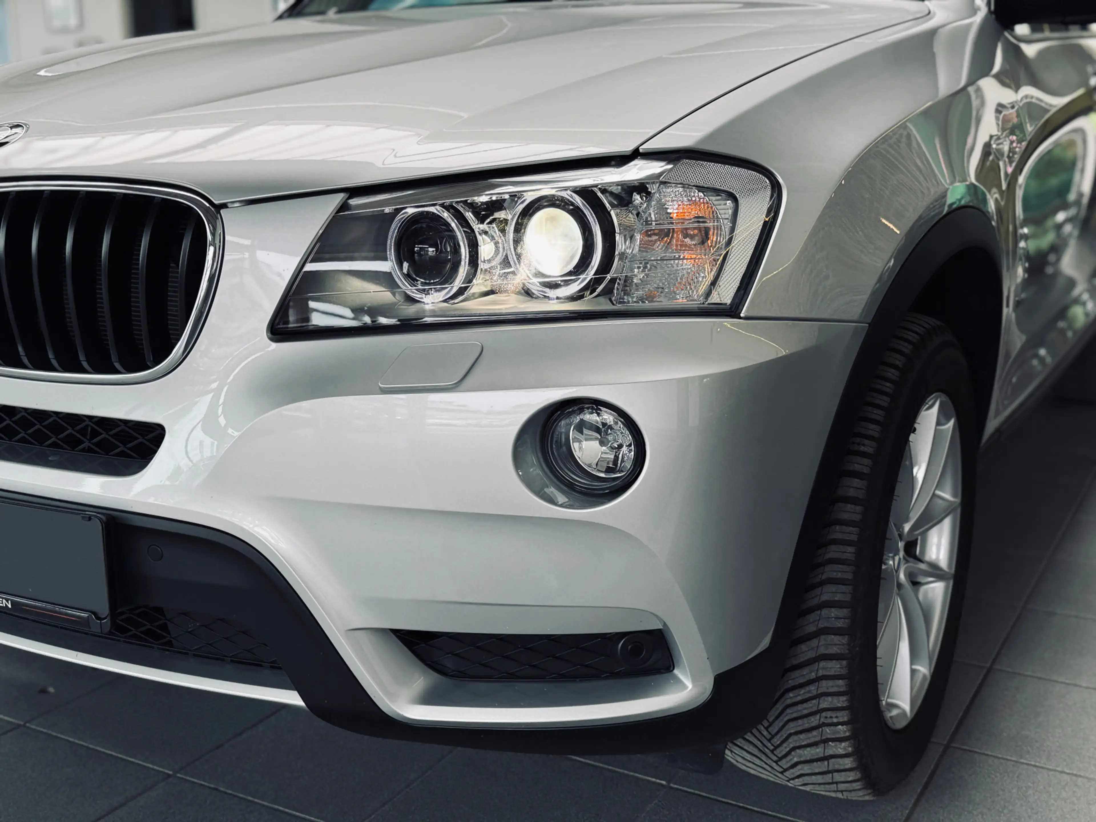 BMW X3 xDrive 20 i XENON|SHZ|LED|1.HAND| — photo 8