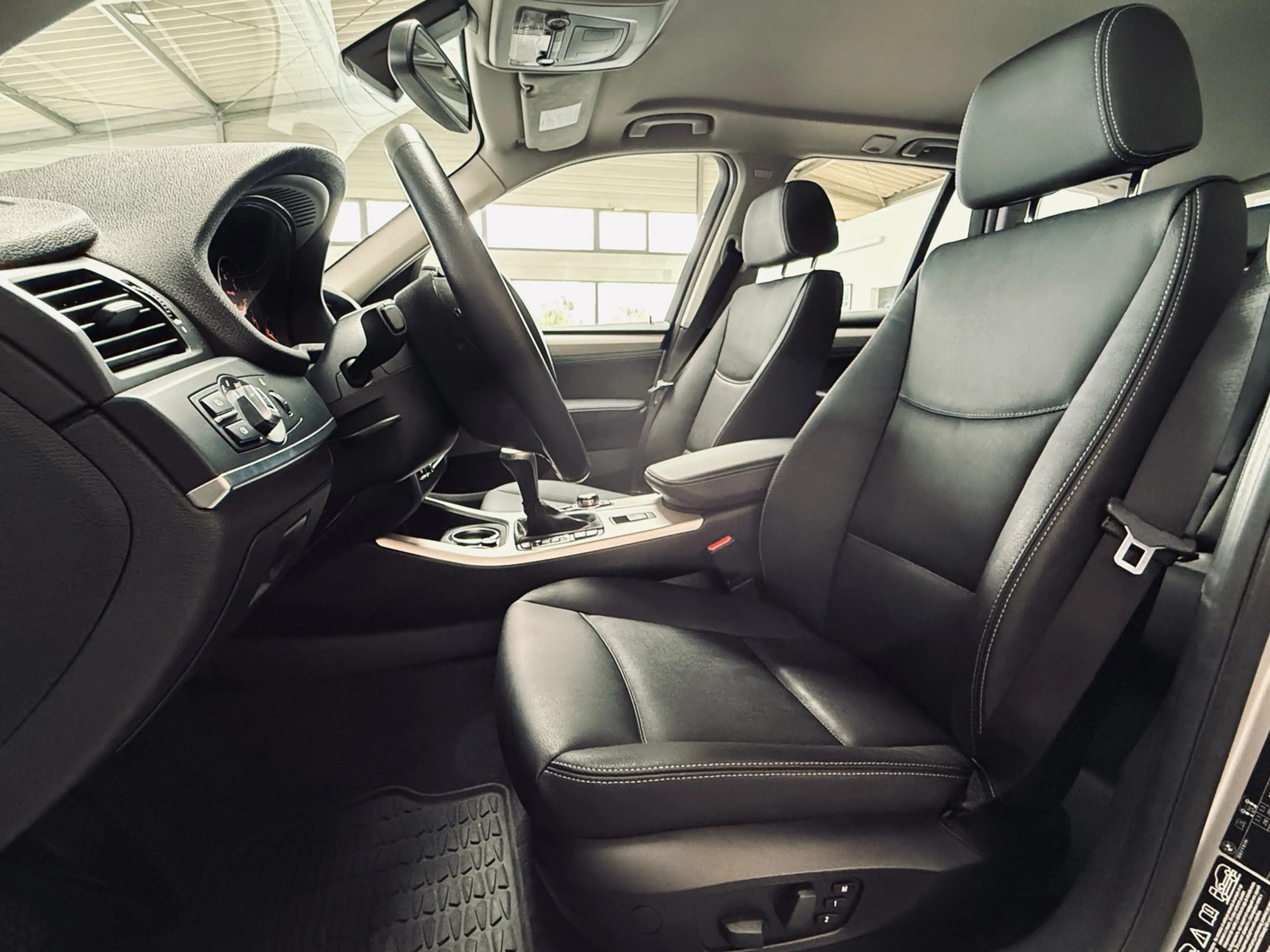 BMW X3 xDrive 20 i XENON|SHZ|LED|1.HAND| — photo 11