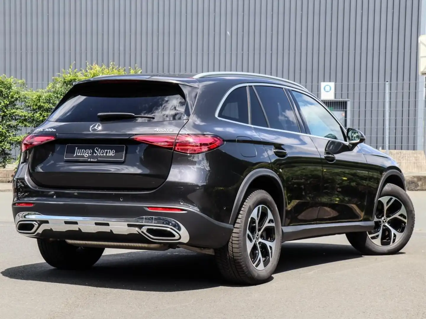 Mercedes-Benz GLC 300 e 4M Avantgarde/Wide/LED/Cam/DAB/Easy-P Grey - 2