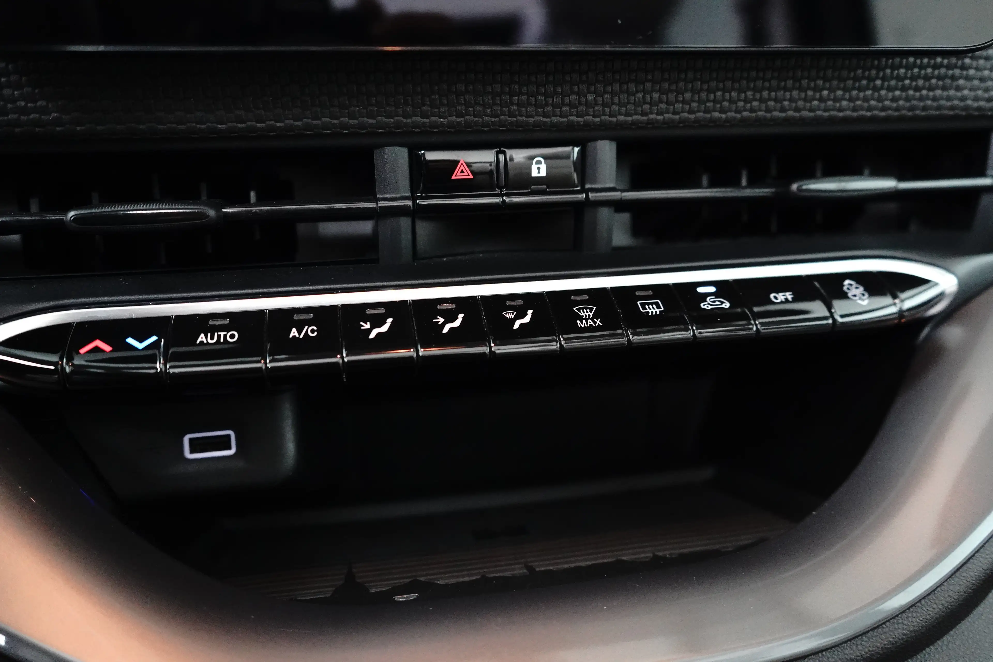 Fiat 500C La Prima 42 kWh l Leder l 17" l Adaptive Cr Contro — photo 26
