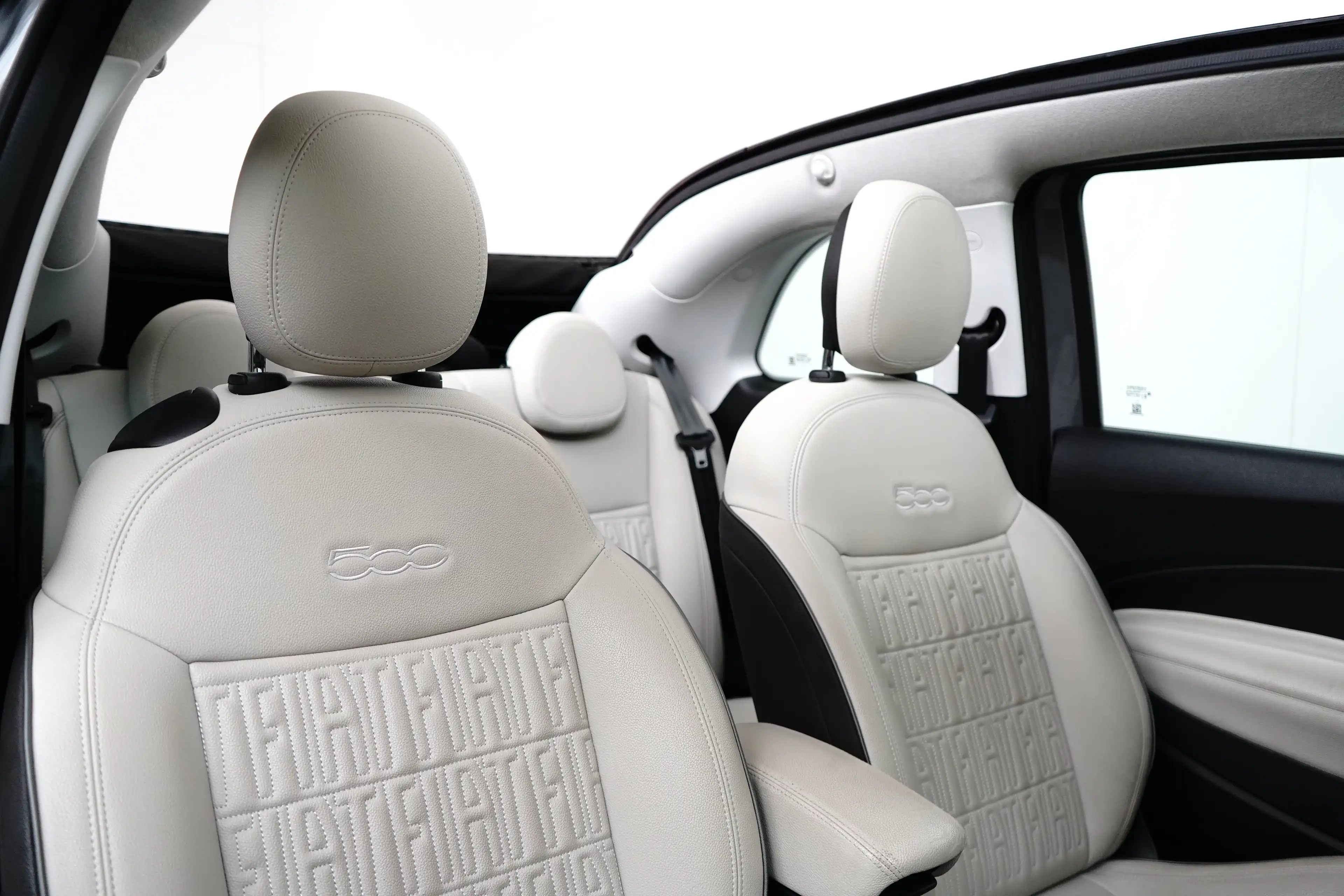 Fiat 500C La Prima 42 kWh l Leder l 17" l Adaptive Cr Contro — photo 4
