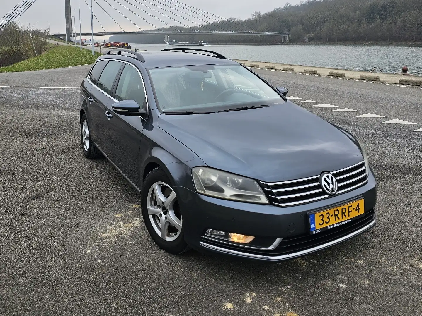 Volkswagen Passat 1.8 TSI Comfortline Grijs - 1