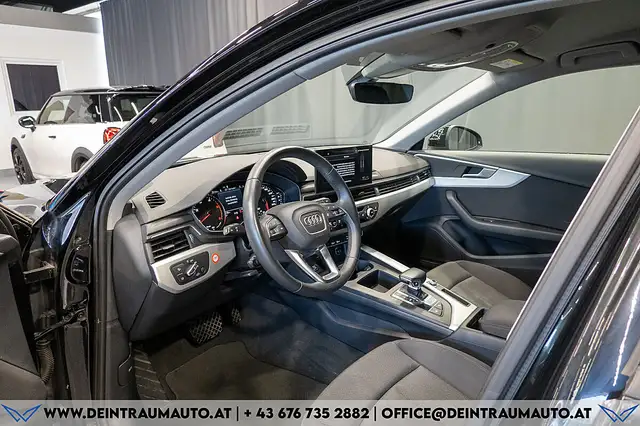 Audi A4 Avant view 13
