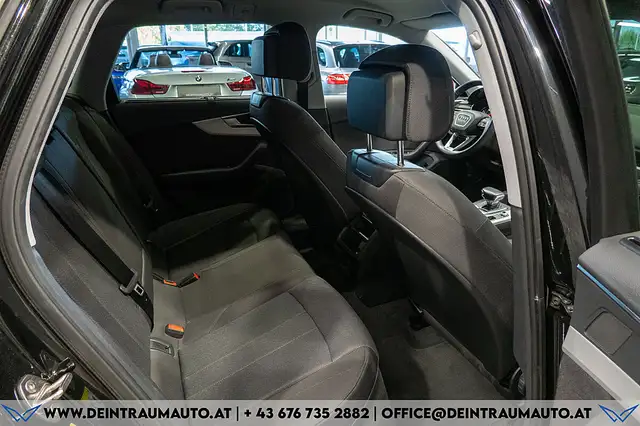 Audi A4 Avant view 9
