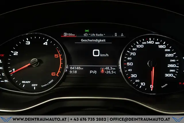 Audi A4 Avant view 15