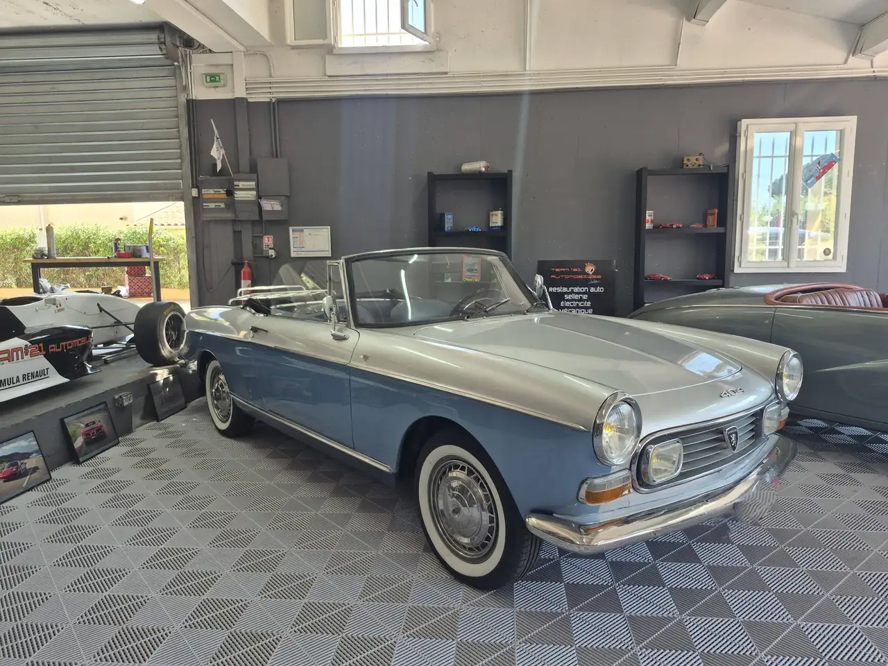 Peugeot 404 Cabriolet, foto 1