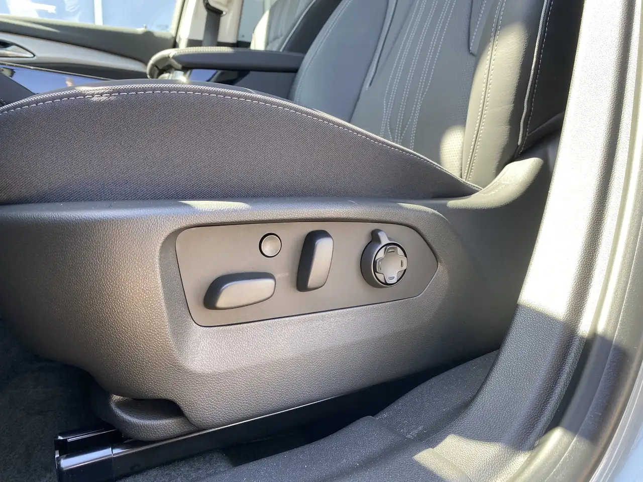Buick Envision снимка Buick Envision
