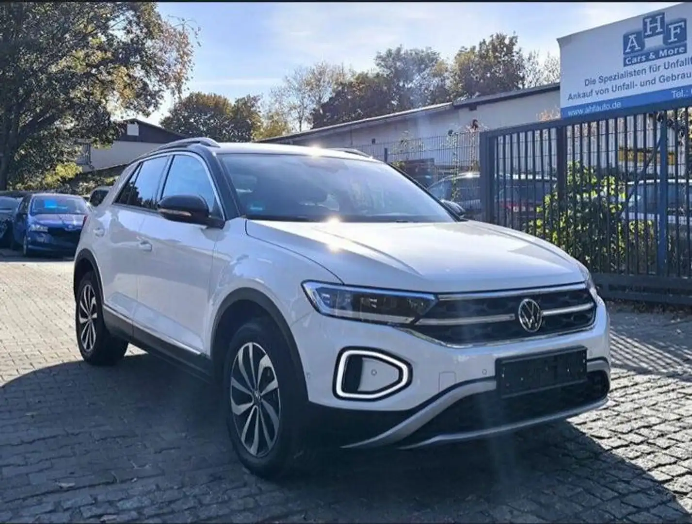 Volkswagen T-Roc 1.5 TSI Más DSG7 110KW Blanco - 1