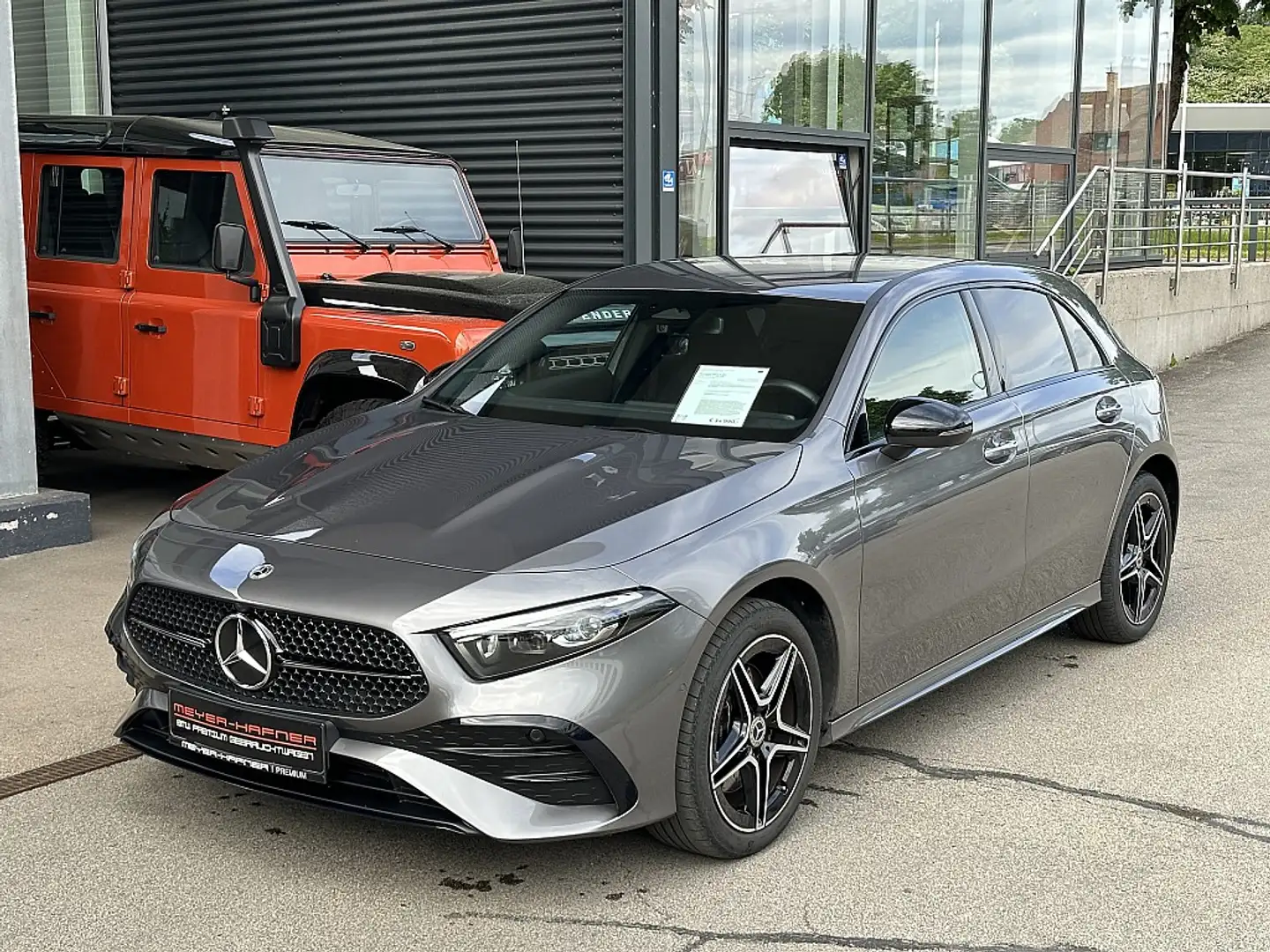 Mercedes-Benz A 250 e PHEV 11,6kWh Aut. AMG-LINE Gris - 1