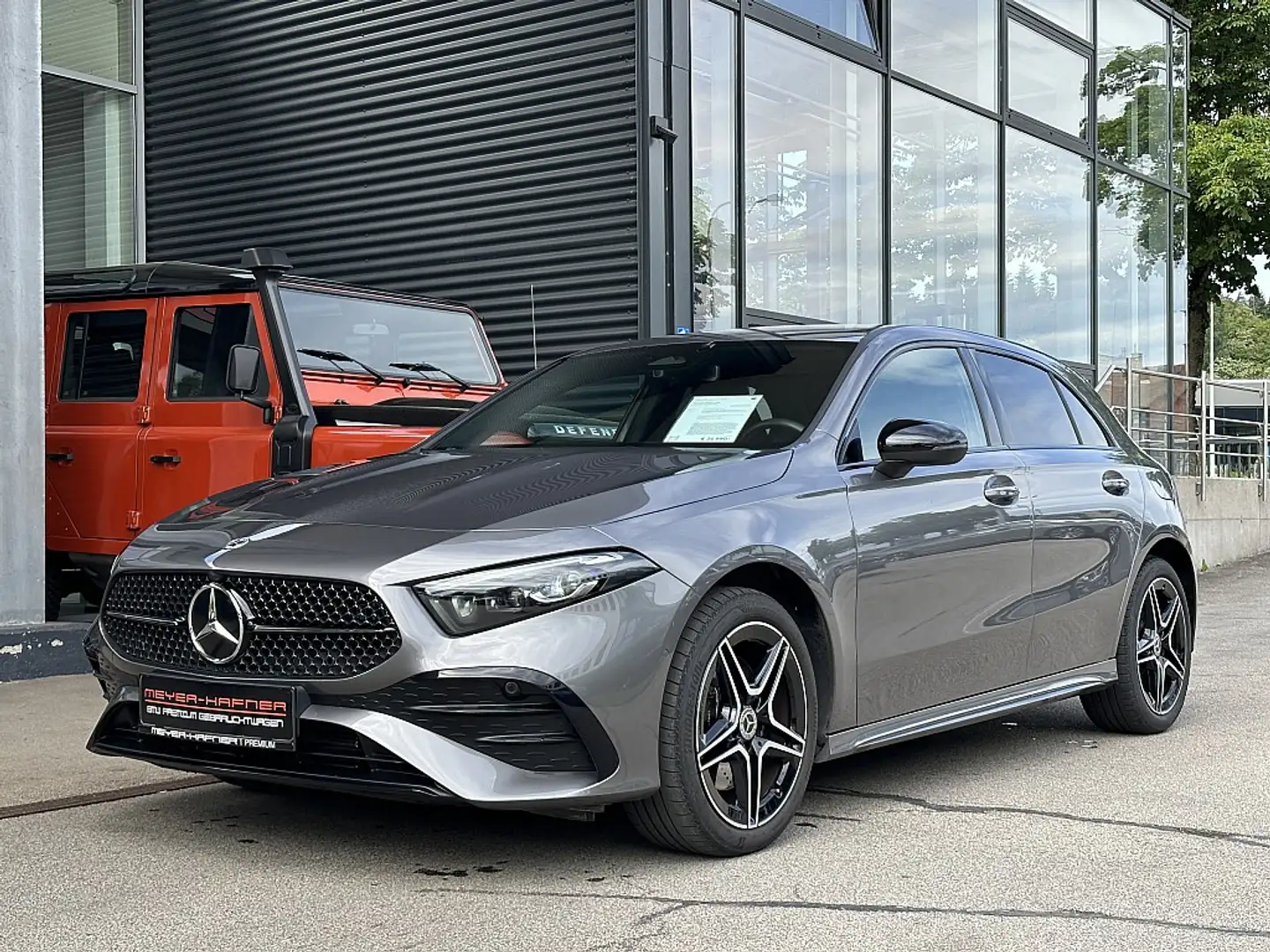 Mercedes-Benz A 250 e PHEV 11,6kWh Aut. AMG-LINE Gris - 2