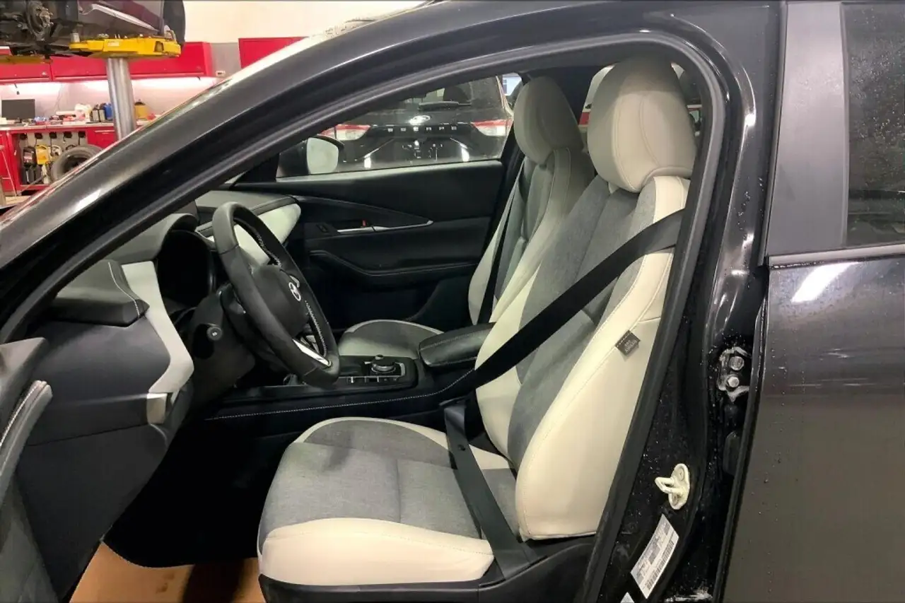 Mazda CX-30 снимка Mazda CX-30