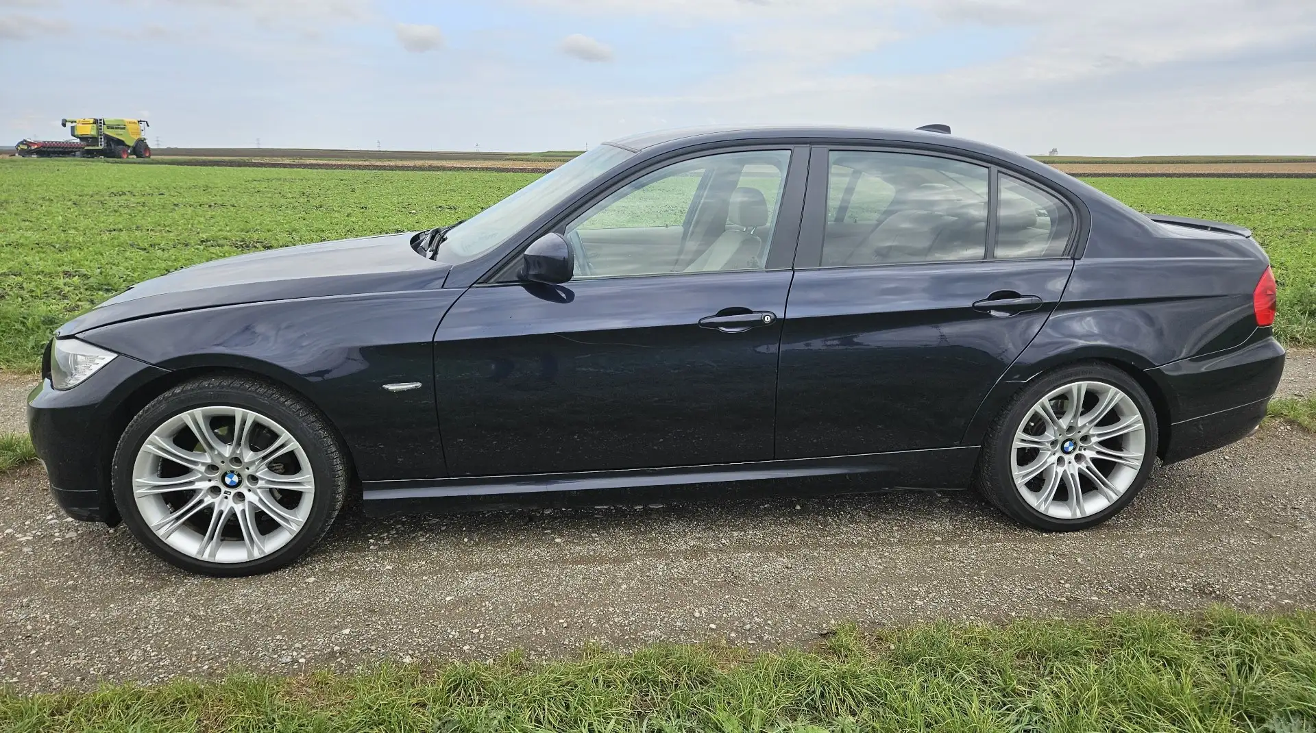 BMW 318 318d PICKERL GANZ NEU Blau - 2