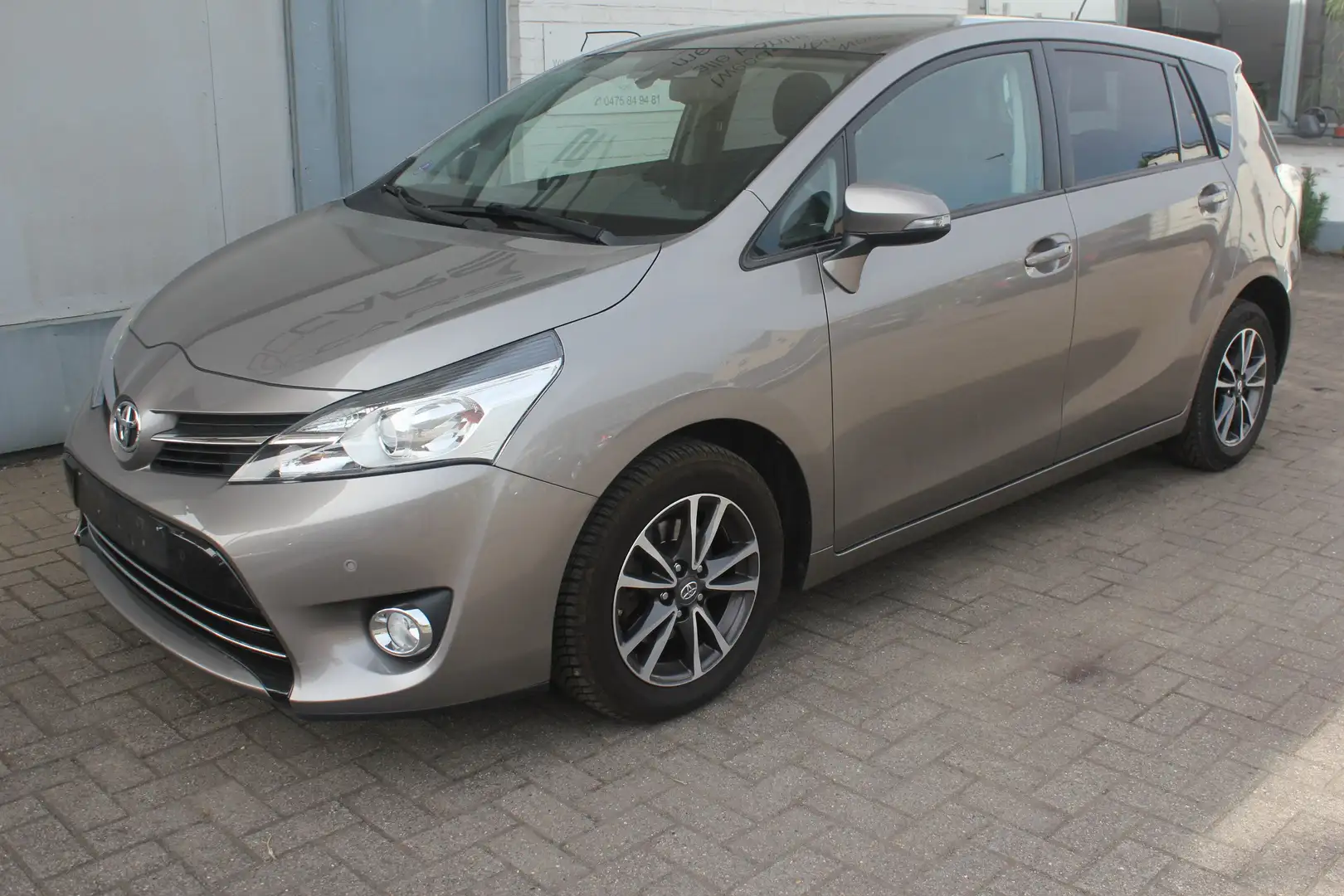 Toyota Verso 1.8i Skyview 5pl. automaat + Garantie Gris - 1