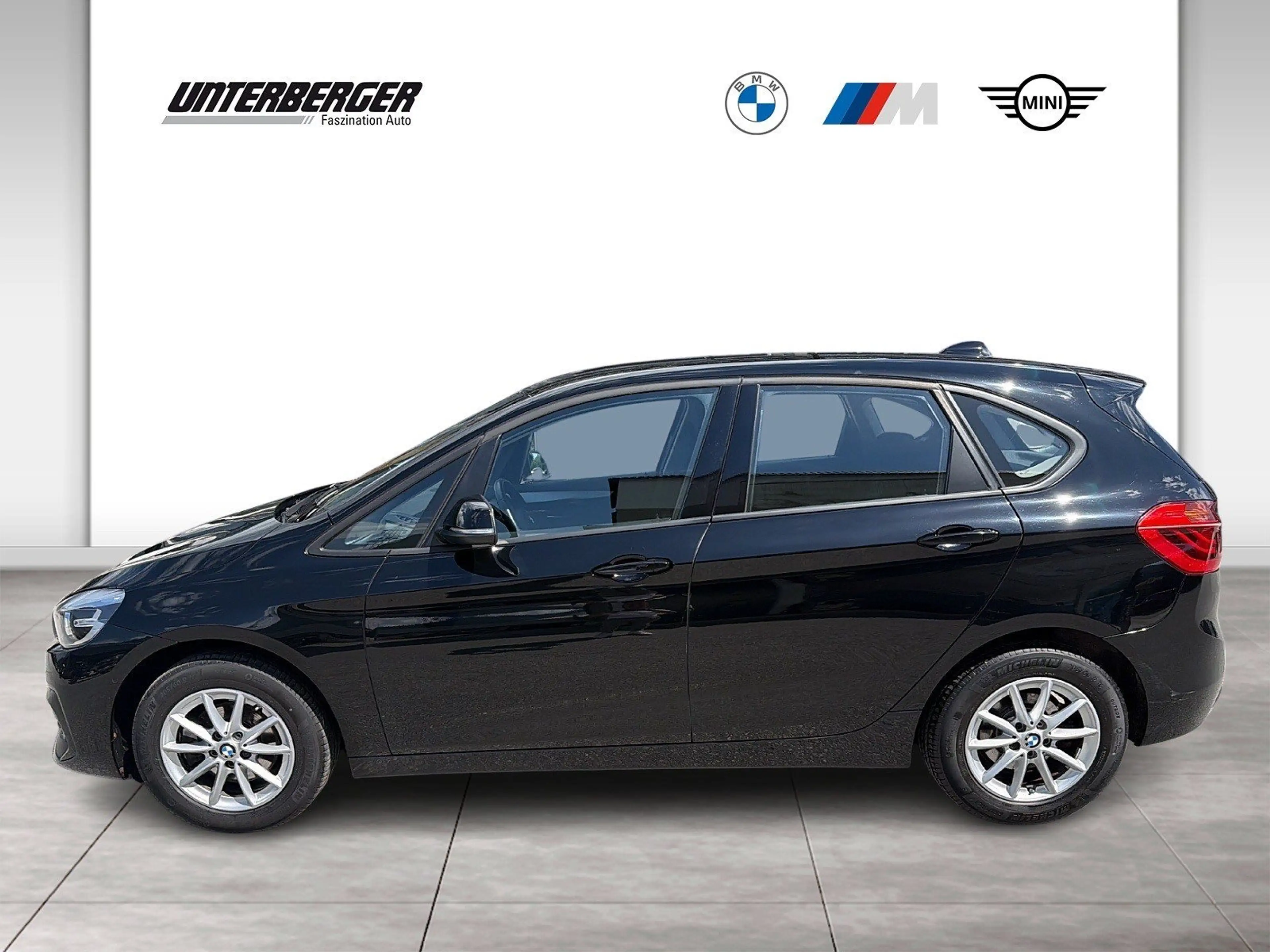 BMW 216 d Active Tourer — photo 3