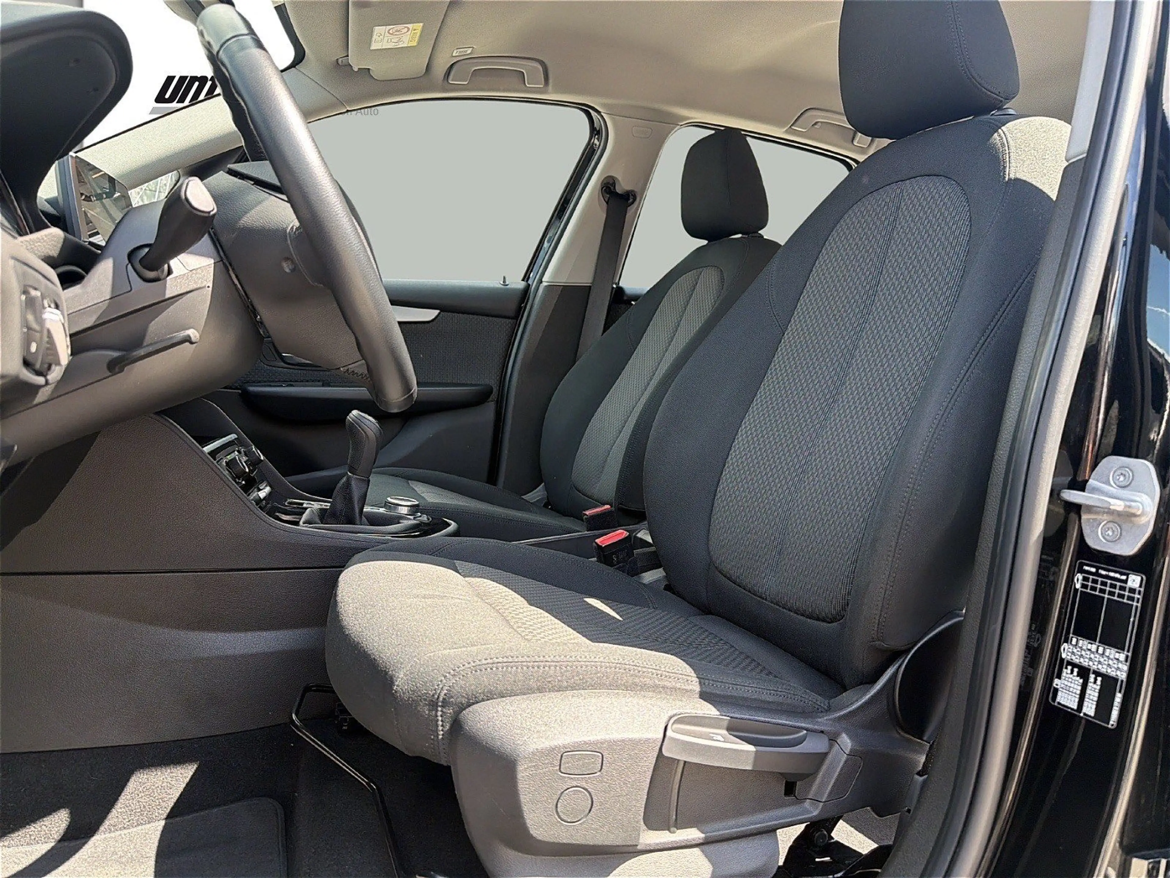 BMW 216 d Active Tourer — photo 10