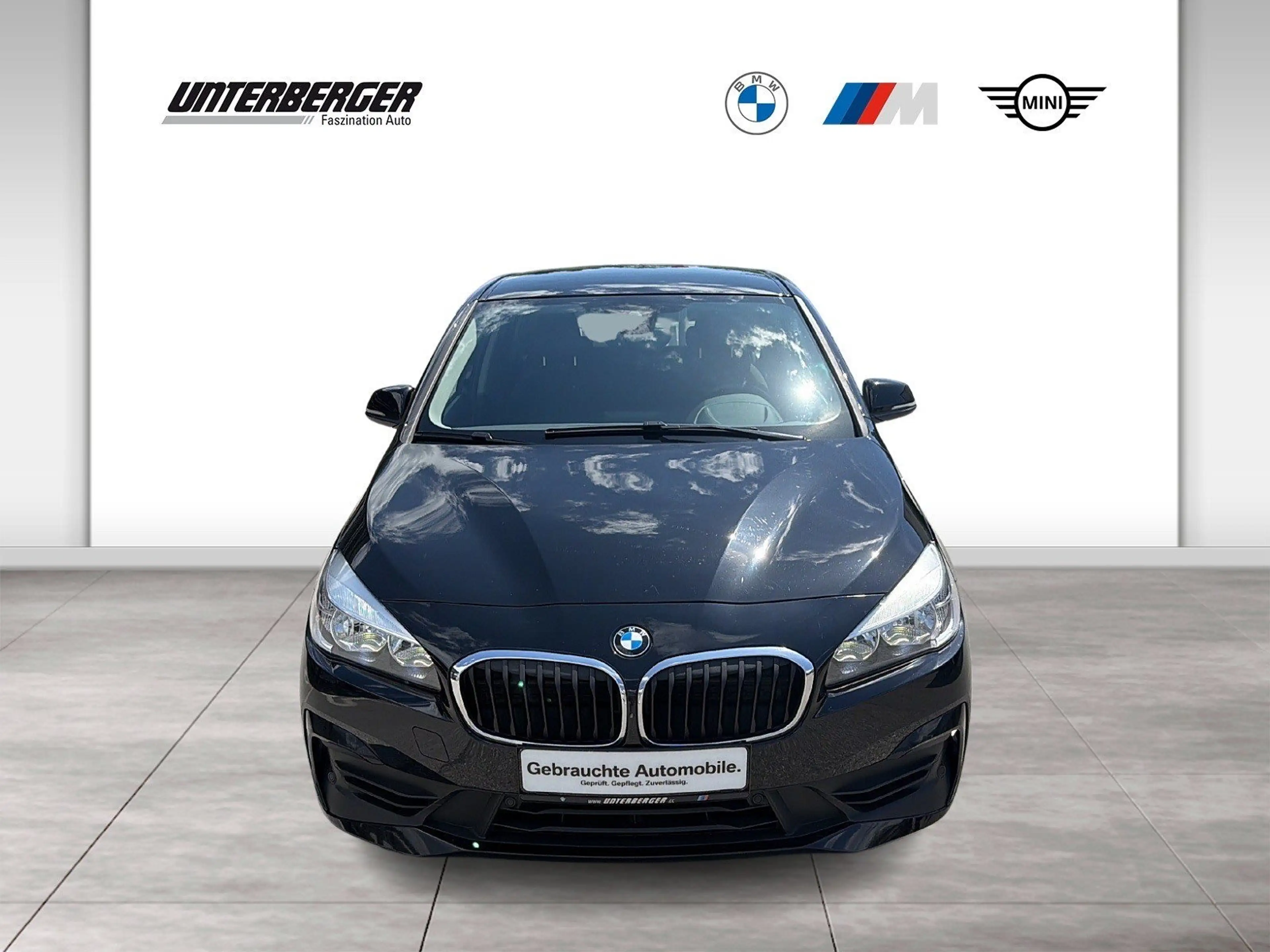 BMW 216 d Active Tourer — photo 2