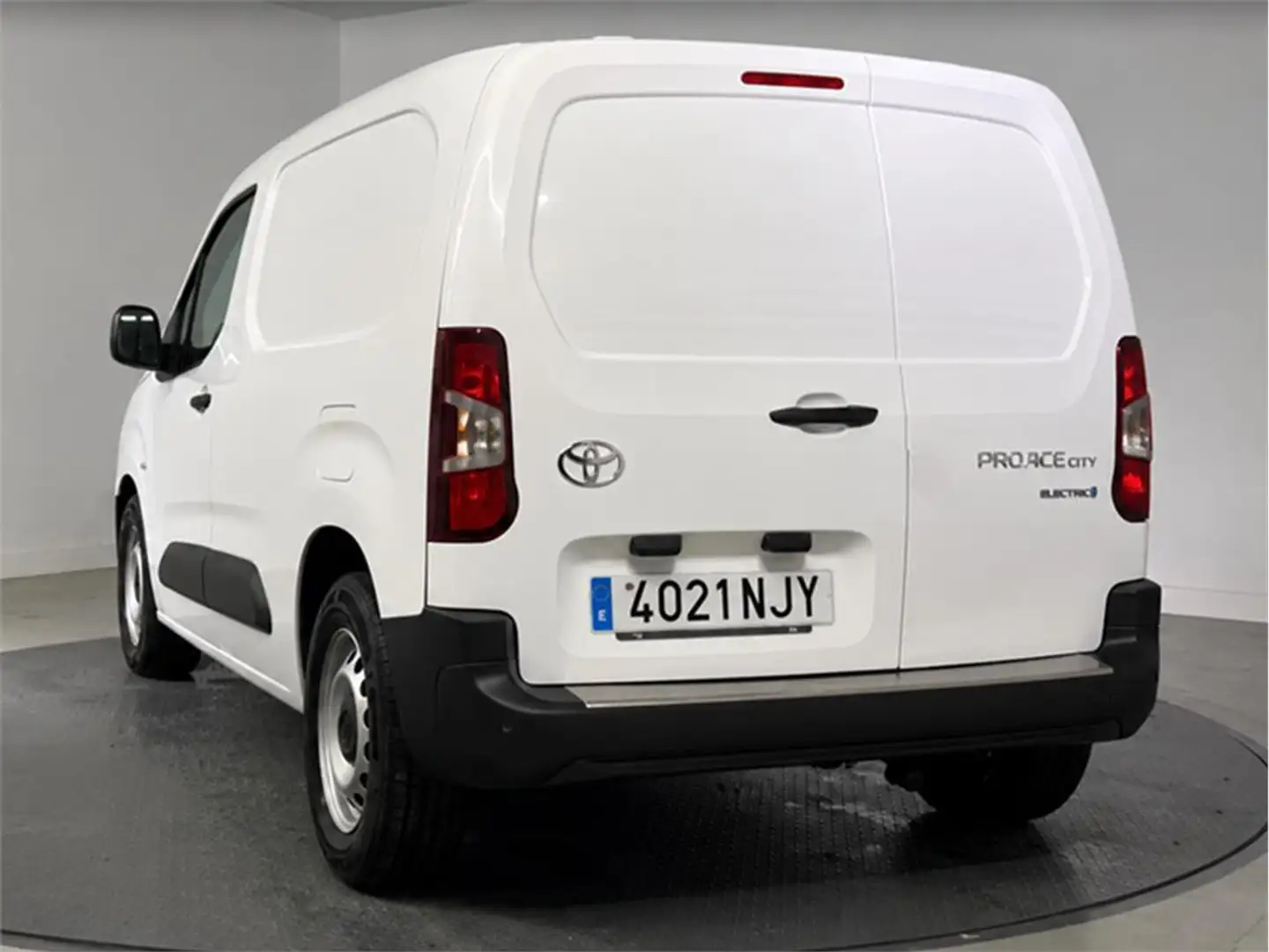 Toyota Proace City Van EV L2 50kWh GX Plus - 2
