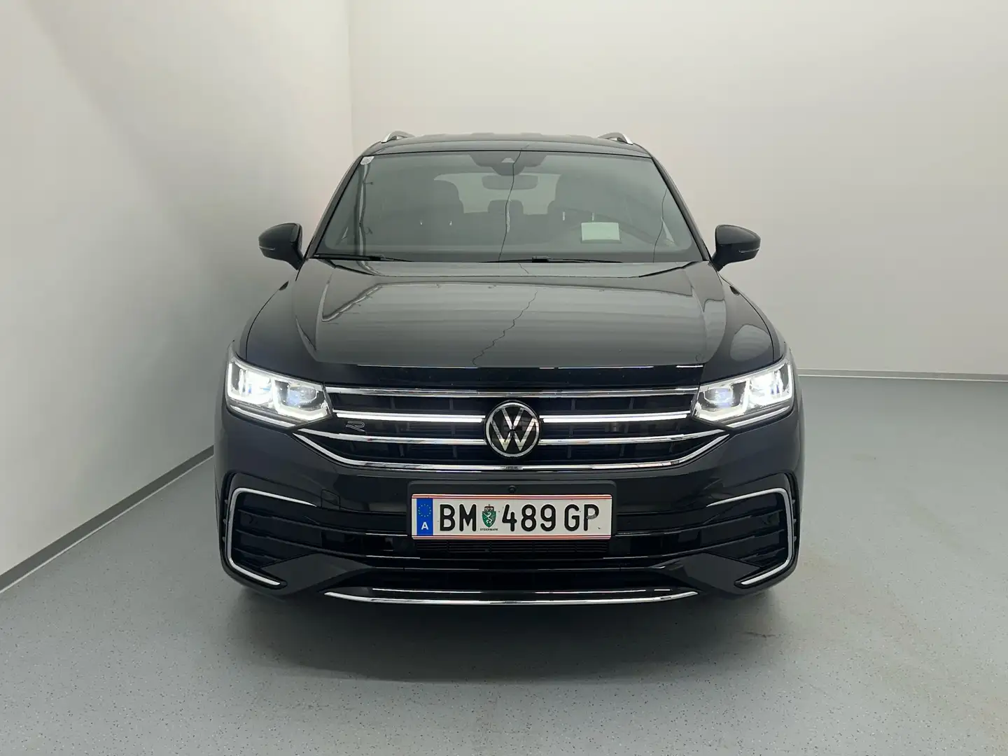 Volkswagen Tiguan Allspace Tiguan 2,0 TDI DSG 4Motion Allspace R-Line R-Line Schwarz - 2
