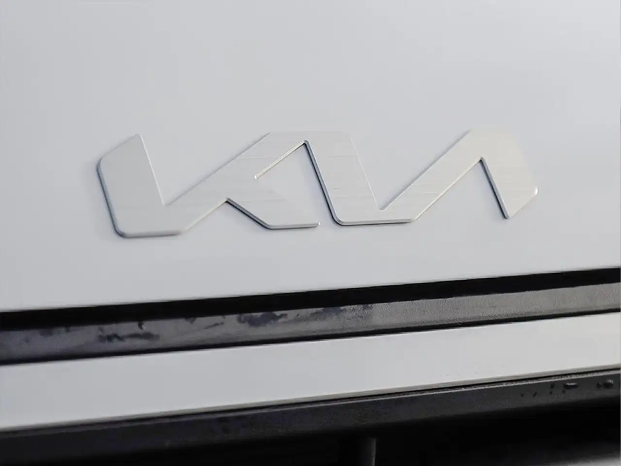 Kia K4 снимка Kia K4