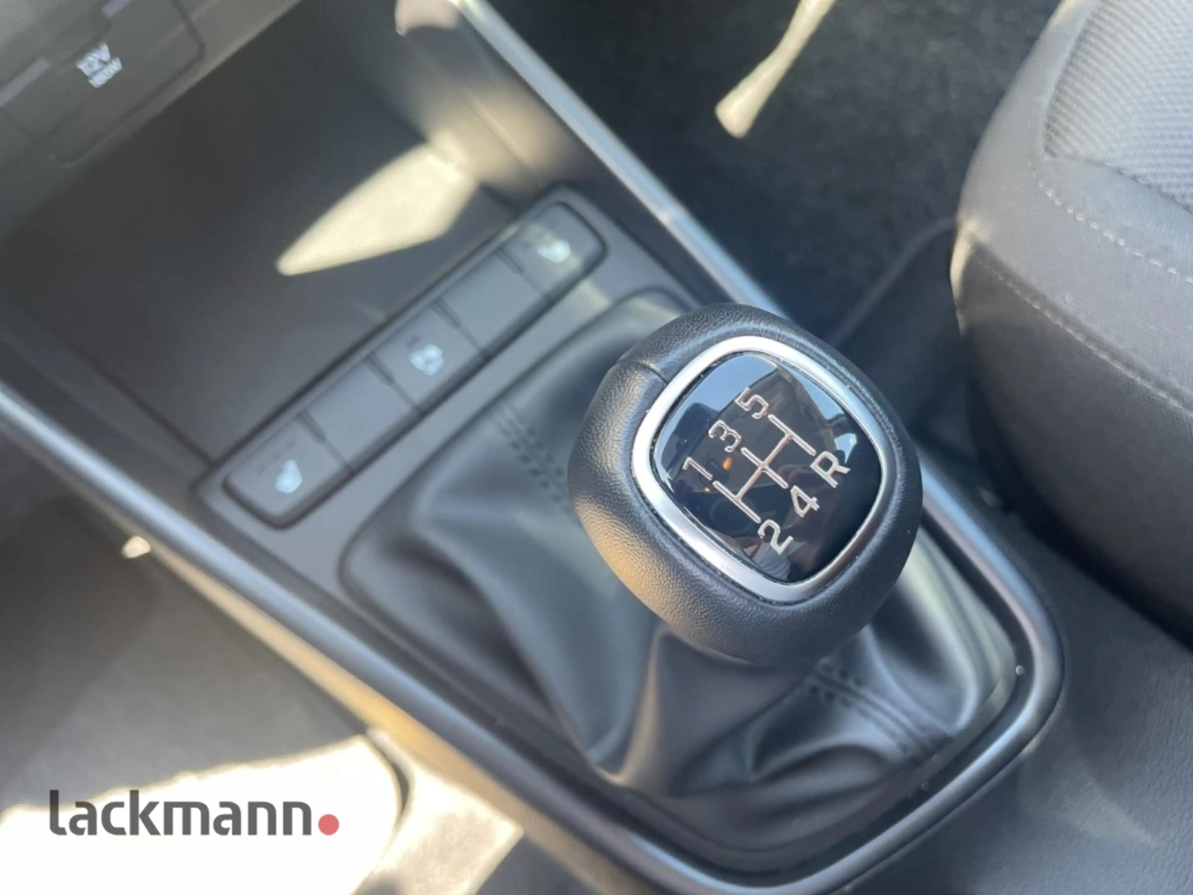 Hyundai BAYON 1.2 Select Navi*DAB*Winter-Paket*Kamera* — photo 14