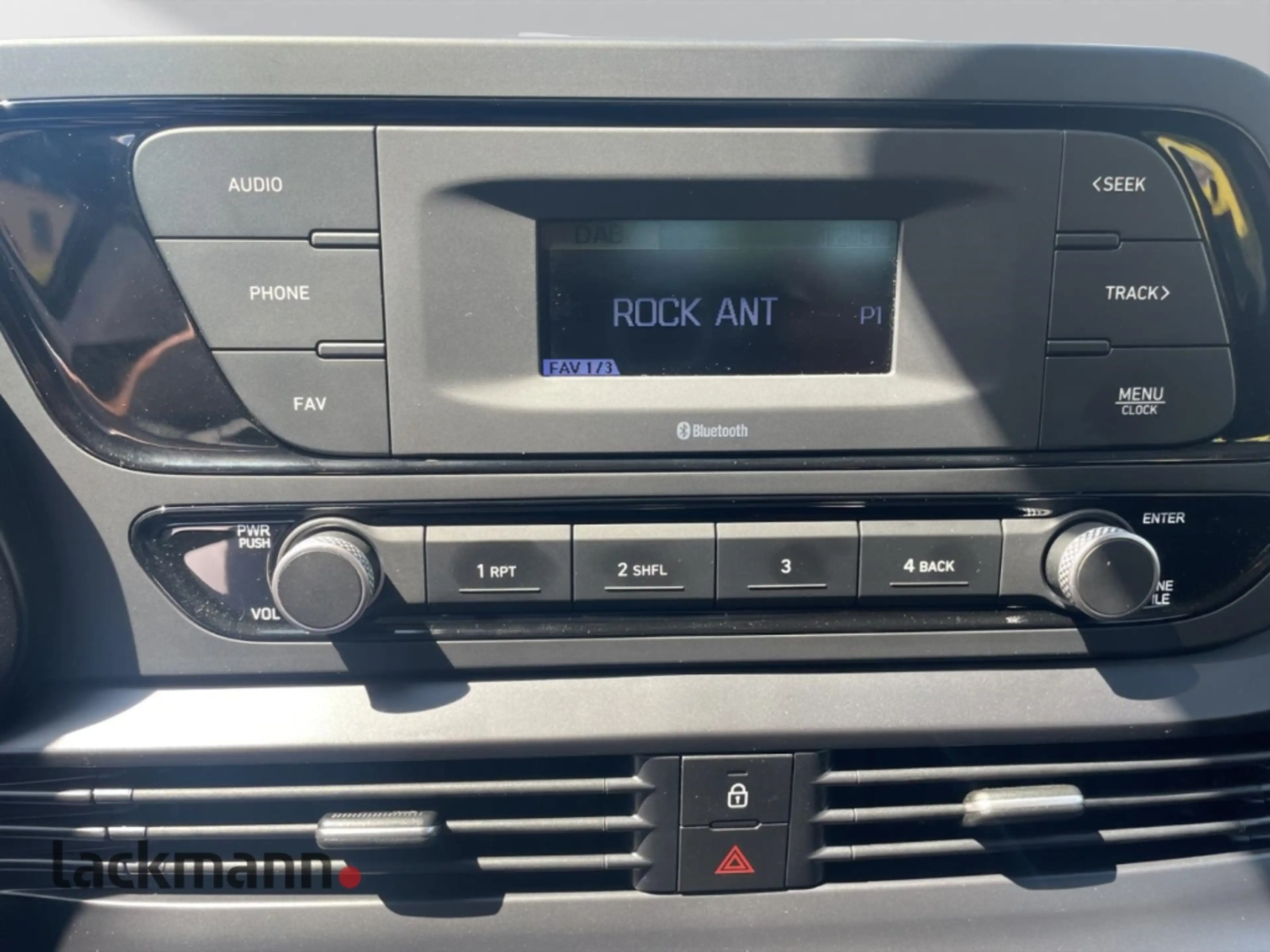 Hyundai BAYON 1.2 Select Navi*DAB*Winter-Paket*Kamera* — photo 13