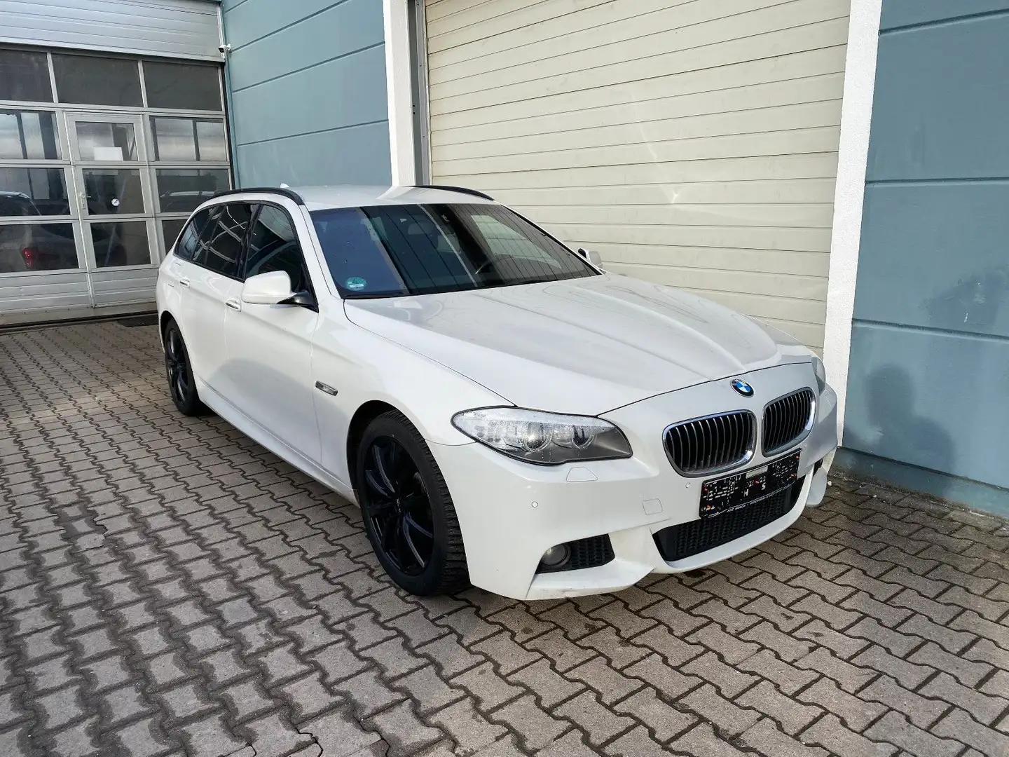 BMW 525 d xDrive M-Paket*Softclose*Keyless*Xenon*Shad Weiß - 2
