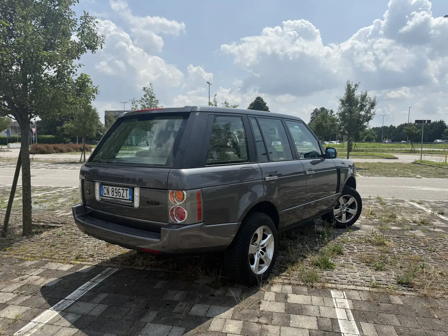 Land Rover Range Rover 4.4 V8 Vogue GPL ASI - 2