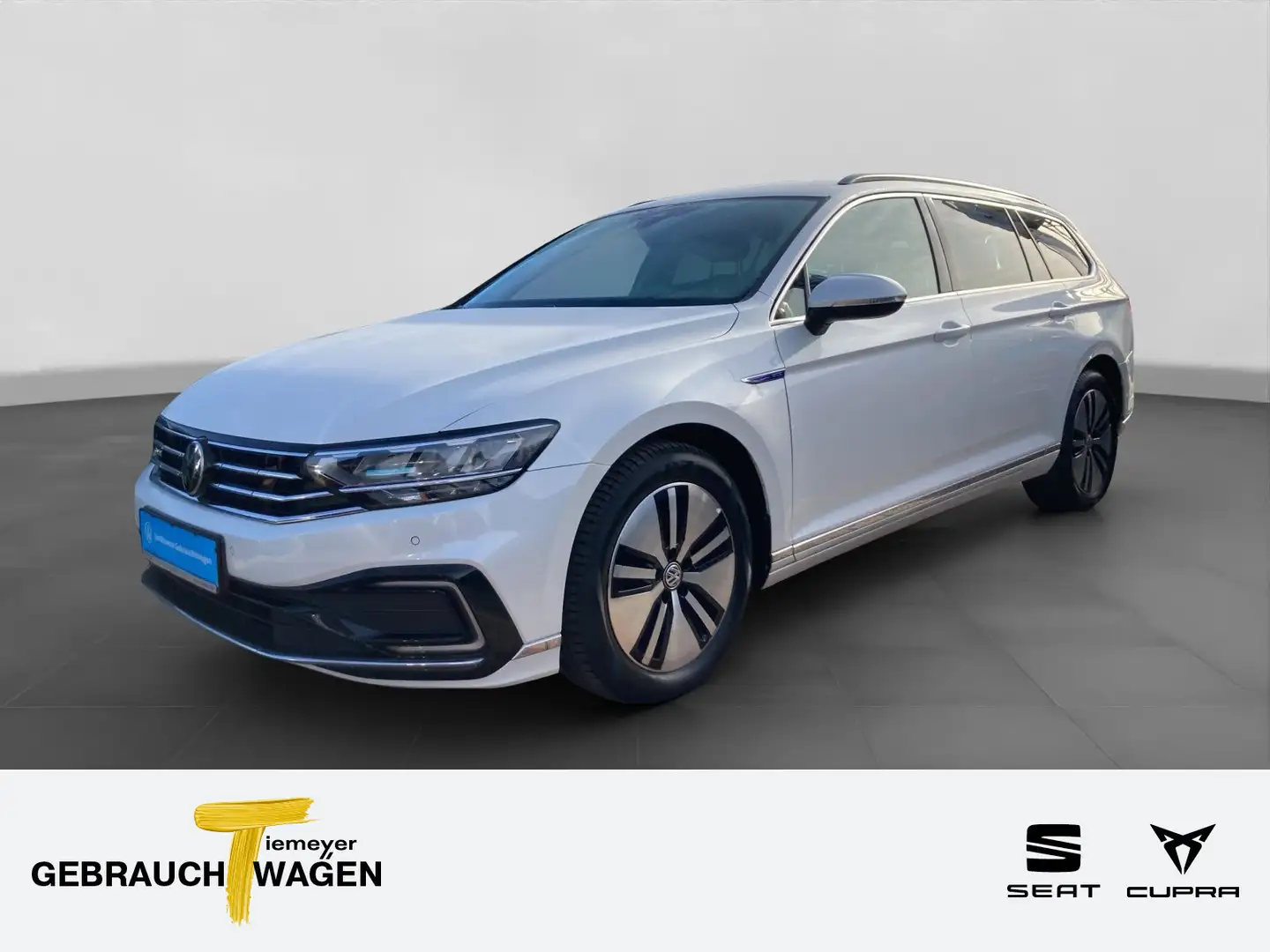 Volkswagen Passat Variant GTE AHK KAMERA NAVI LED Weiß - 1