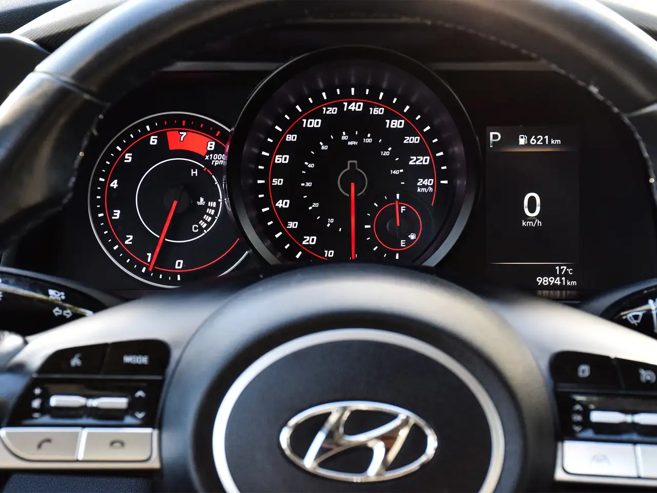 Hyundai ELANTRA fotografie Hyundai ELANTRA