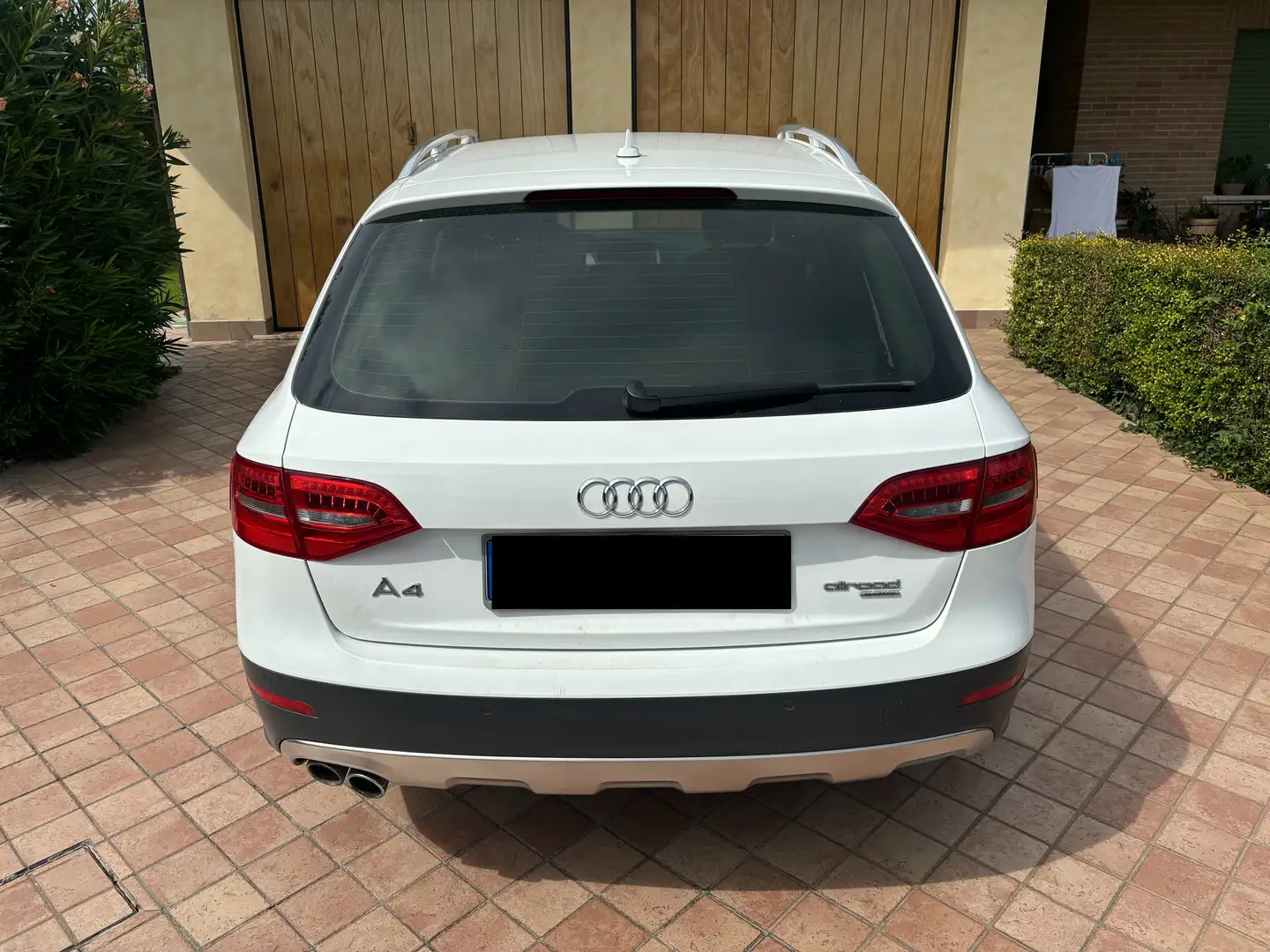 Audi A4 allroad A4 IV 2012 Allroad Quattro 2.0 tdi 177cv s-tronic Bianco - 2