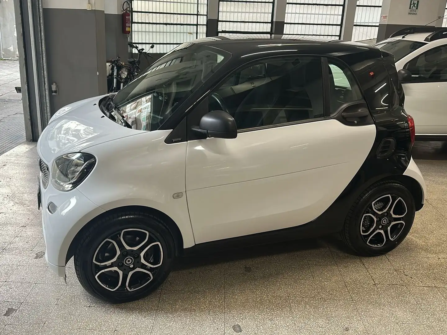 smart forTwo Fortwo 1.0 Passion 71cv twinamic my18 Blanco - 1