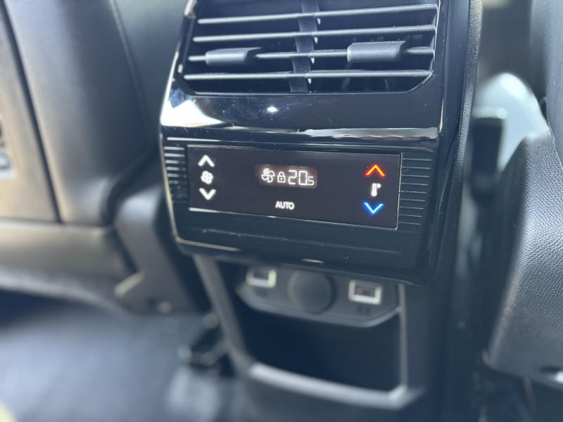 Peugeot 5008 GT — photo 11