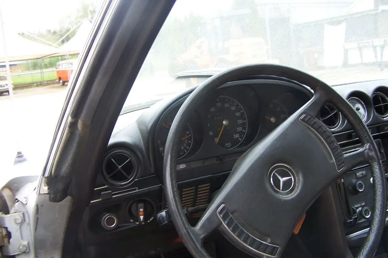 Mercedes-Benz 350 SLC, foto 11