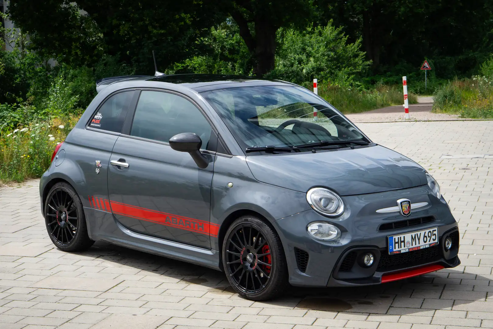 Abarth 695 XSR Yamaha Gris - 1