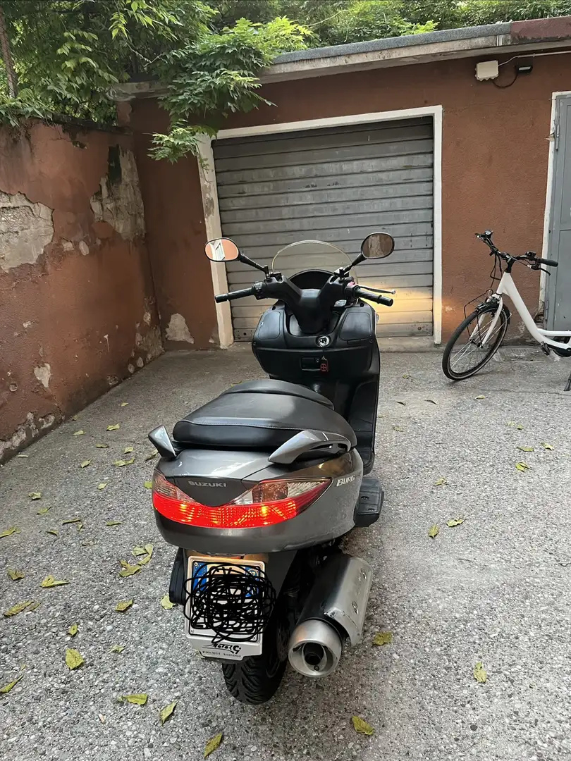 Suzuki Burgman 125 - 2