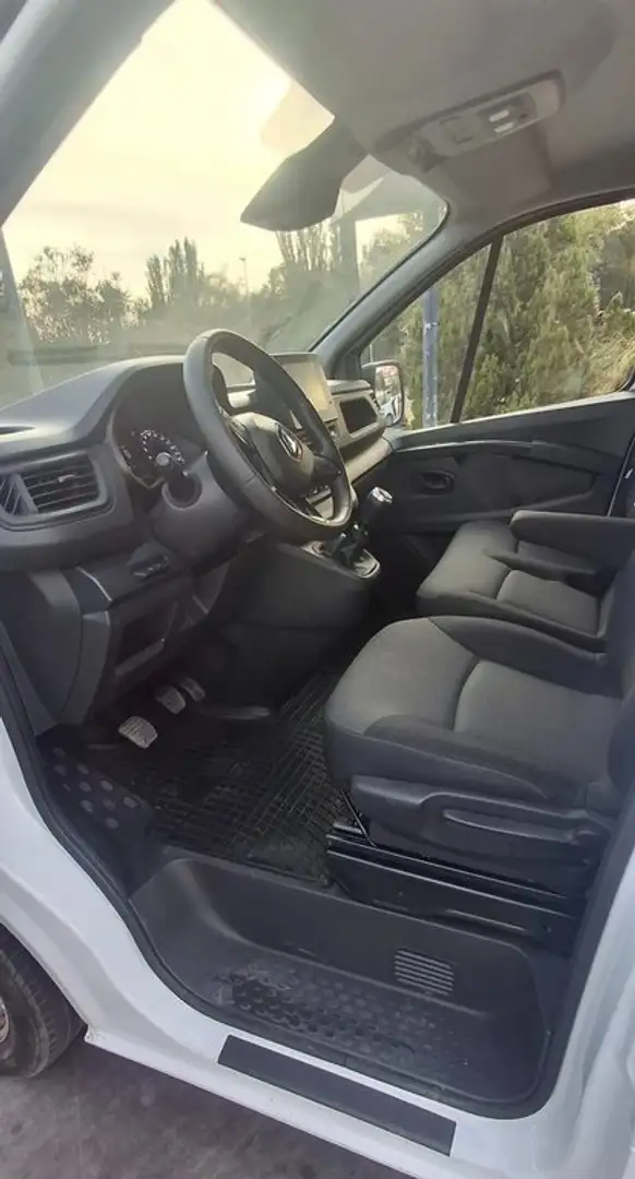 Renault Trafic Furgón L2H1 Blue dCi 96 Kw (130 CV) CUA Blanco - 2