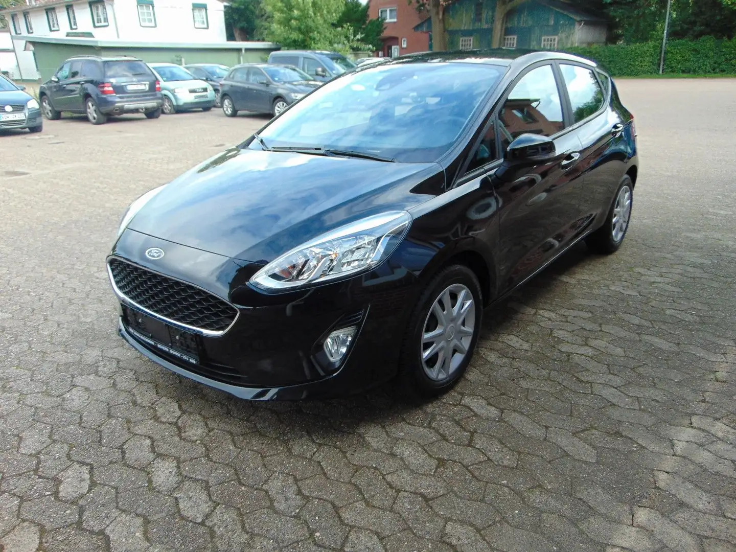 Ford Fiesta Cool & Connect Noir - 1