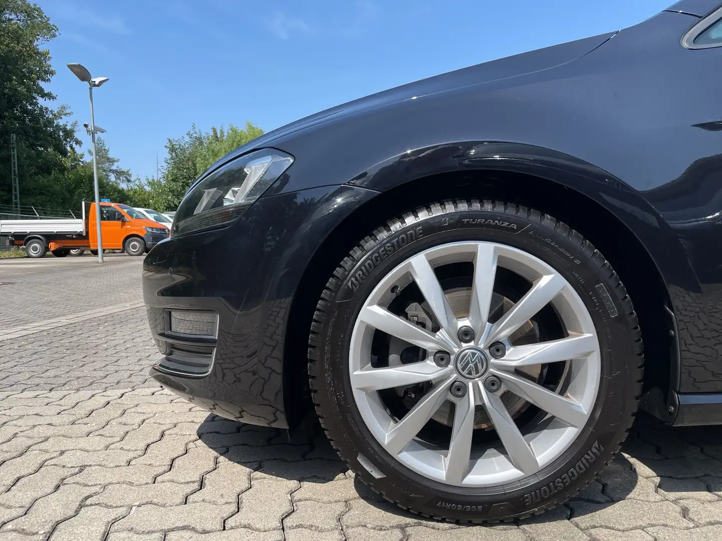 Volkswagen Golf Variant Allstar TSi Navi Xenon PANO Schwarz - 2