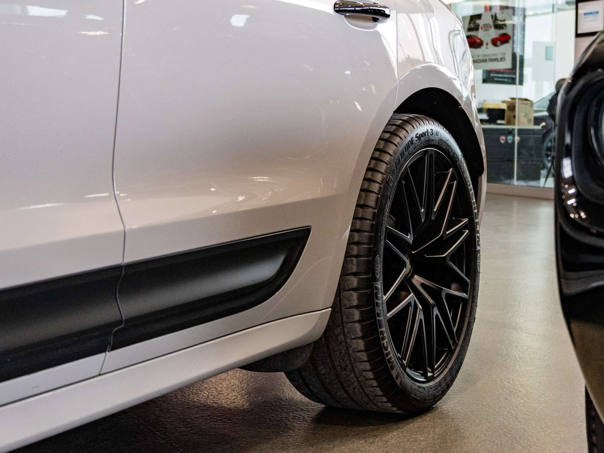 2023 Porsche Macan GTS | OEM WINTER TIRE PKG | alt 5