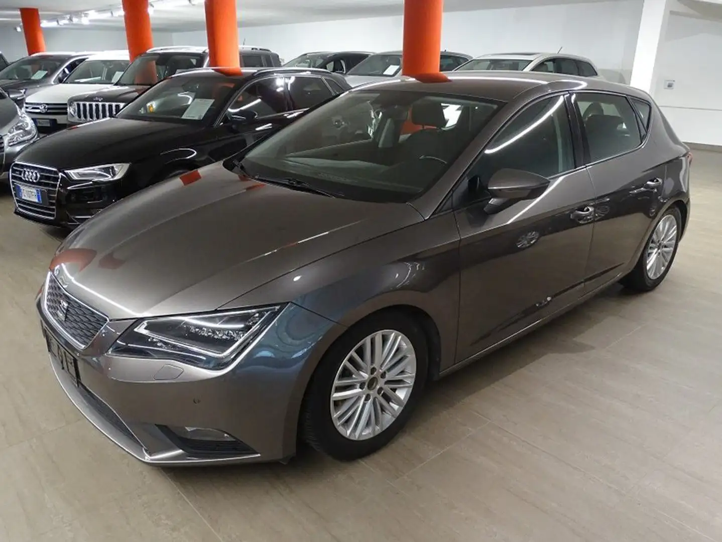 SEAT Leon 1.2 TSI Xenon Euro6 - neopatentati Gris - 1