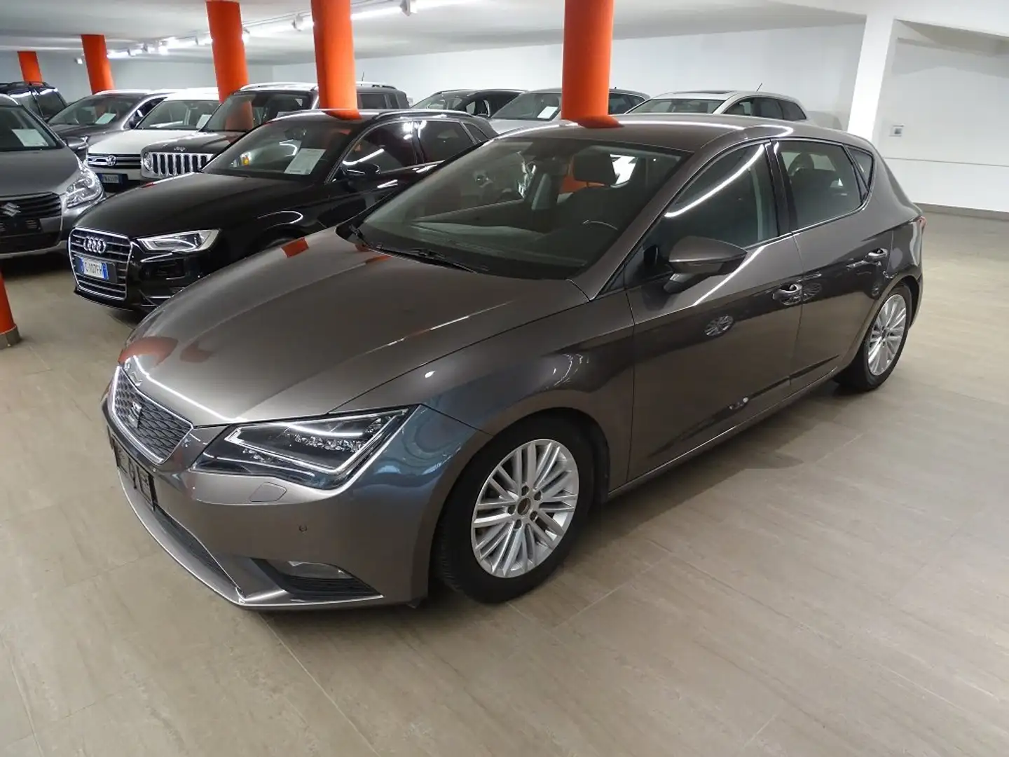 SEAT Leon 1.2 TSI Xenon Euro6 - neopatentati Gris - 2