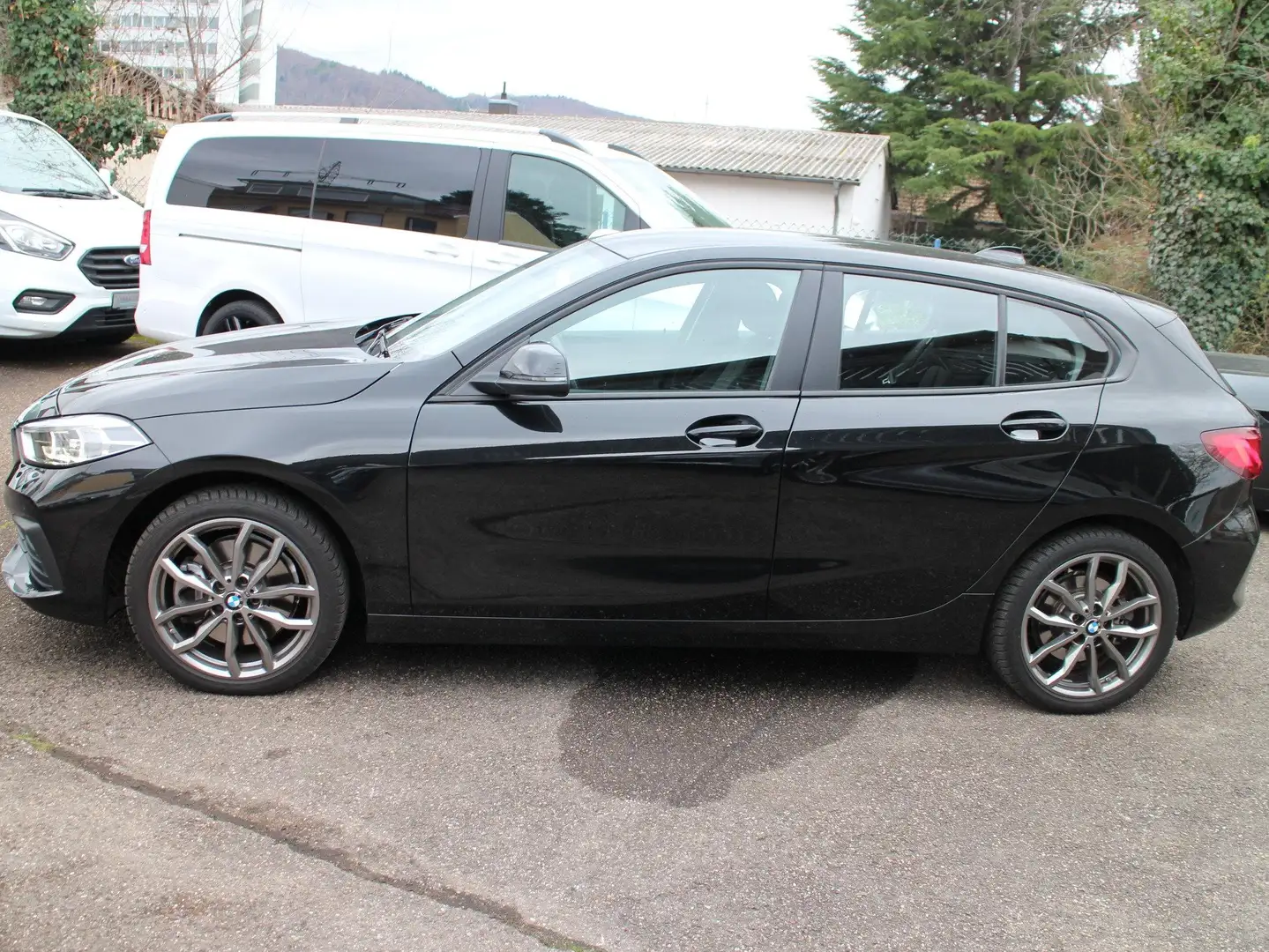 BMW 120 120i Autom./Navi/Lifecockpit/Klimaaut/PDC/LED/18" Noir - 2