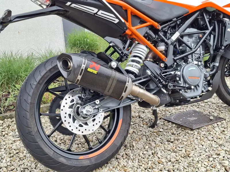 KTM 125 DUKE - foto 8