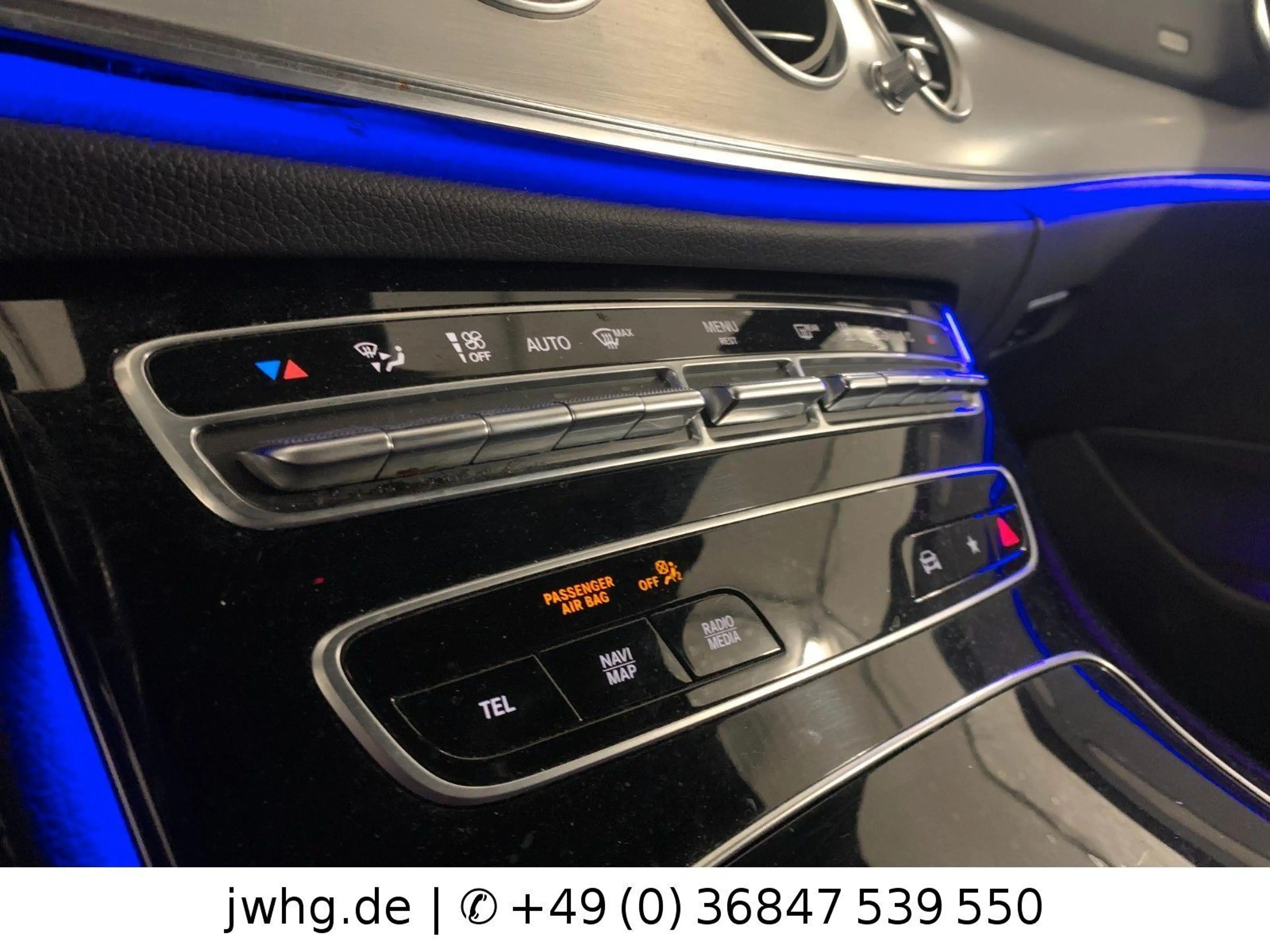 Mercedes-Benz E 300 E300e 2x AMG Line Designo MB-LED FahrAss+ HeadUp — photo 13