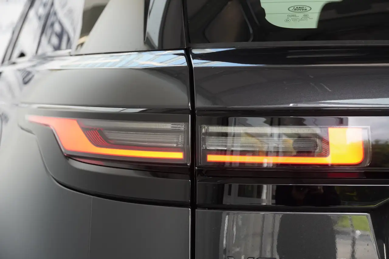 Land Rover Range Rover Velar 2026 — фото 12